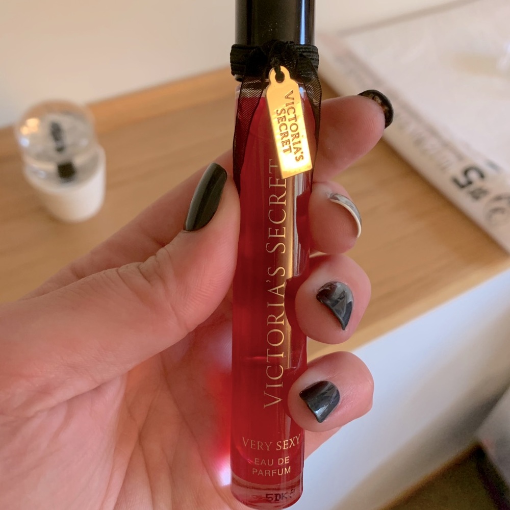 VS: Very Sexy Roller